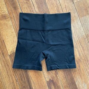 Colsie Black Ribbed Biker Shorts
